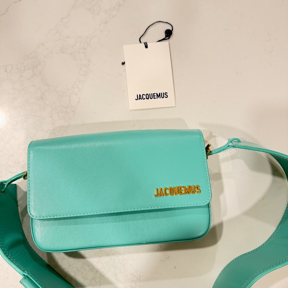 Jacquemus Le Carinu leather shoulder bag